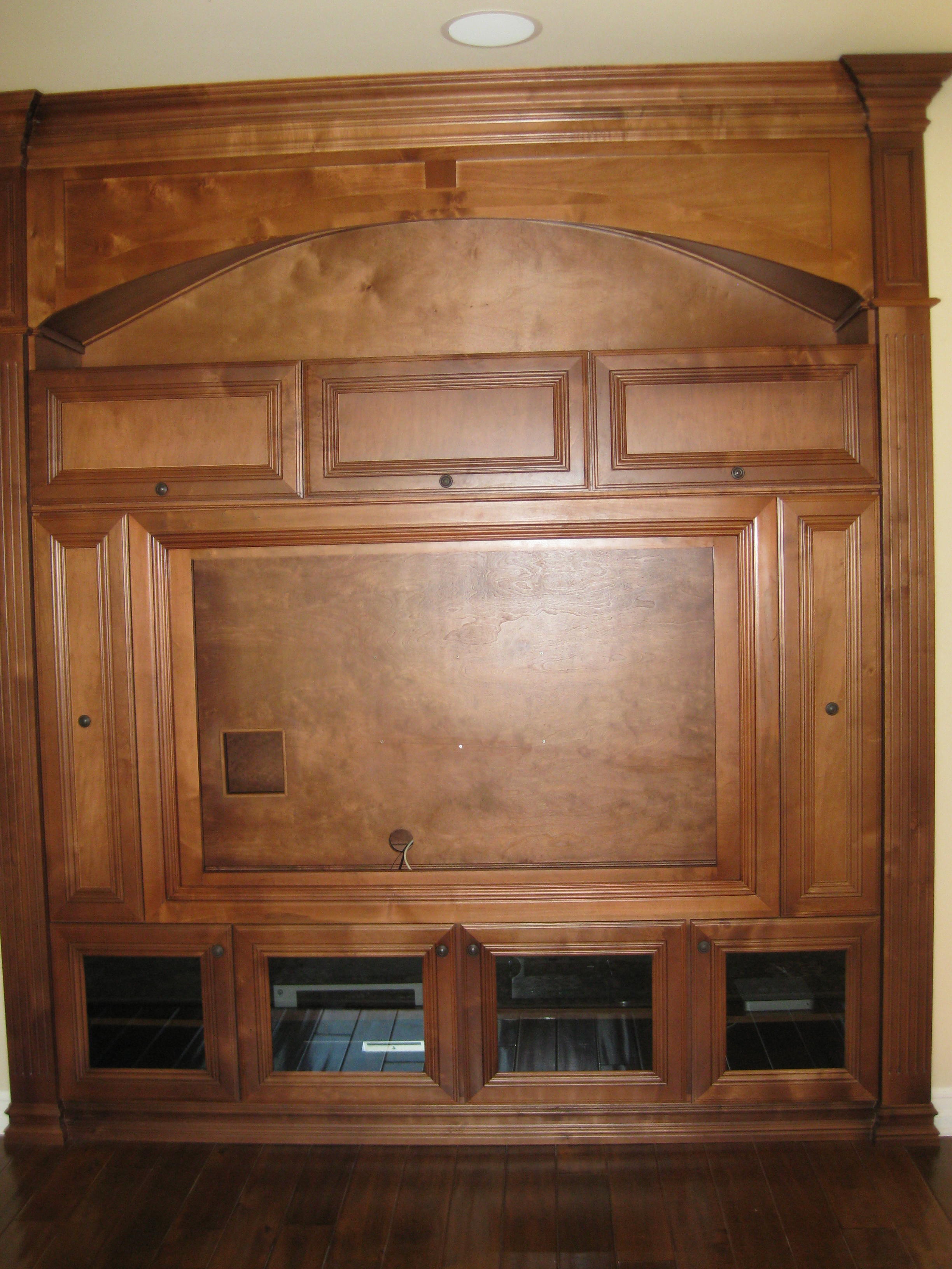 Dr. Lee Niche with Arch Interior