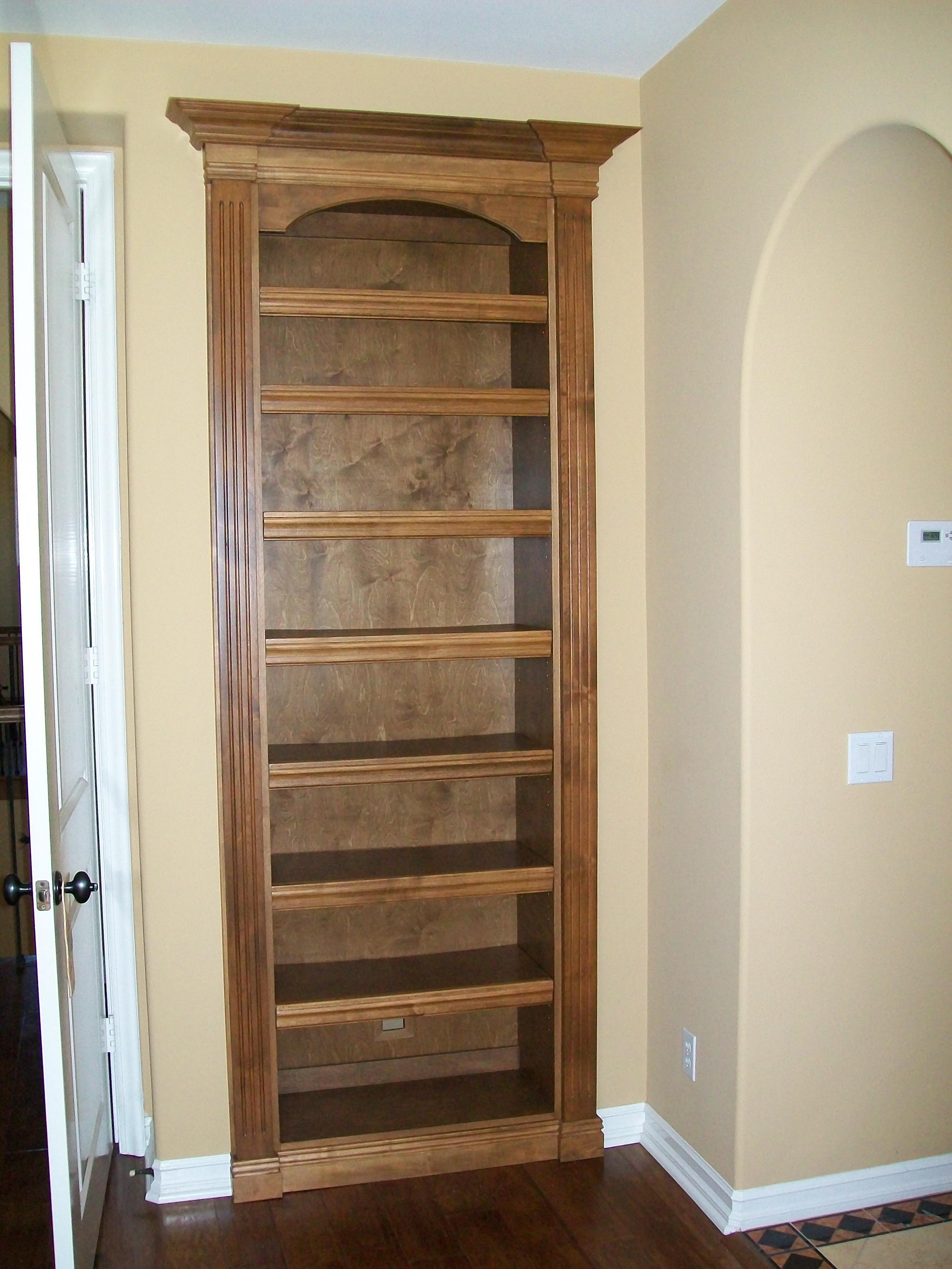 Rhee Bookcase