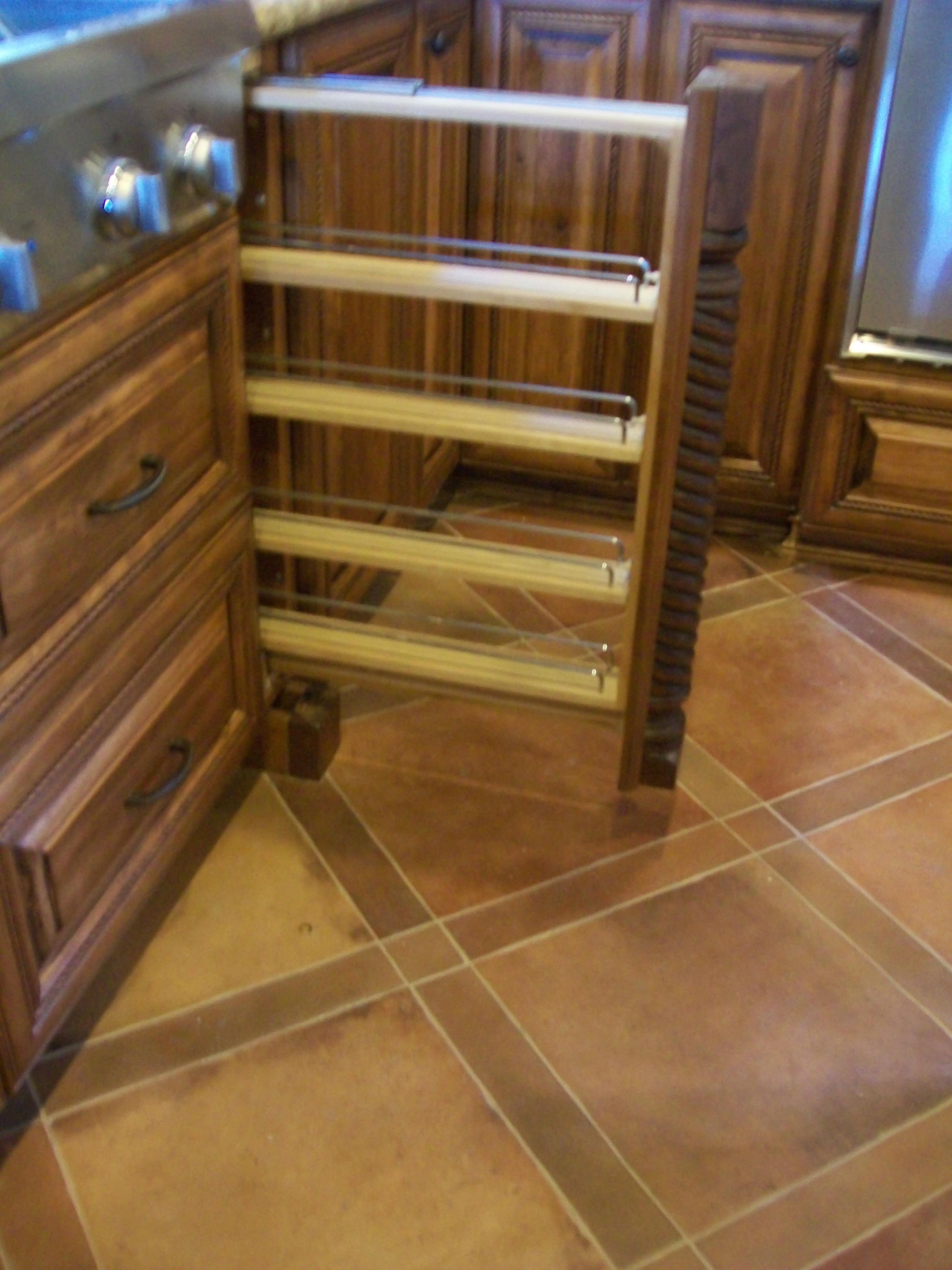 Spice Leg Rope Column