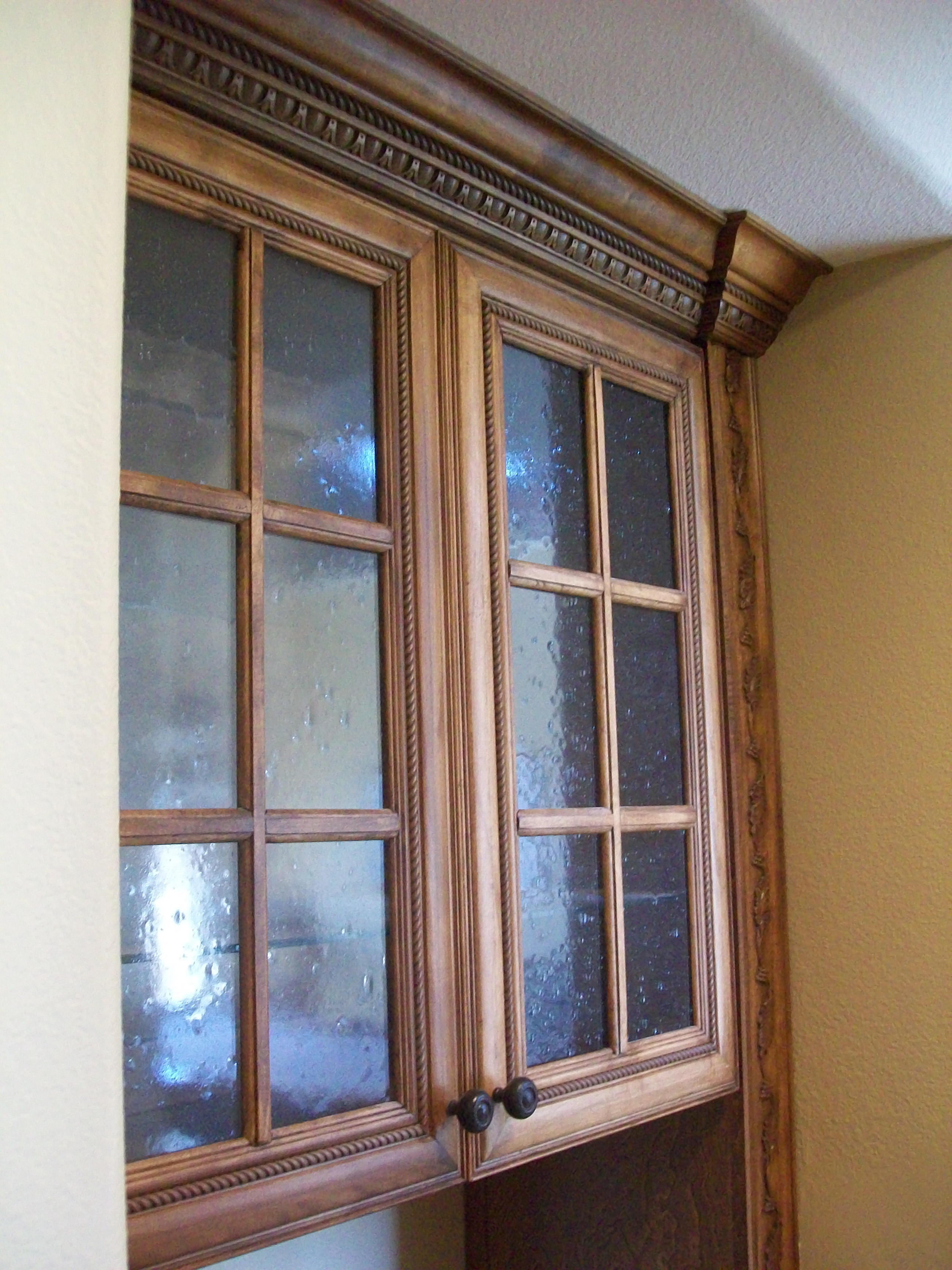 Seeded Glass Mitered Rope Inlaid Doors