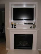 Gil Over Mantel Niche - Woodbury