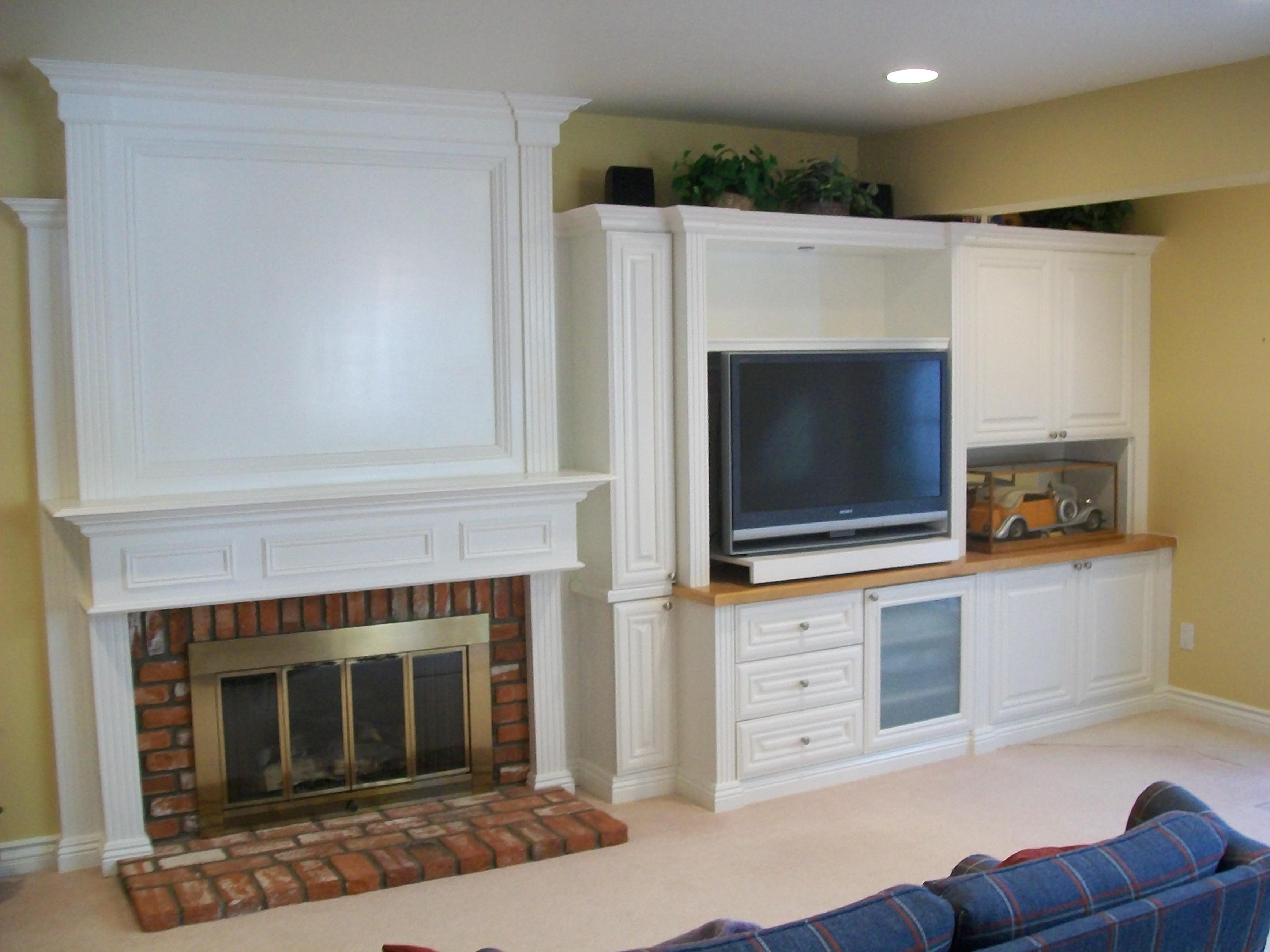 Gabourie Wall and Mantel