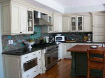 Cardinal Kitchen