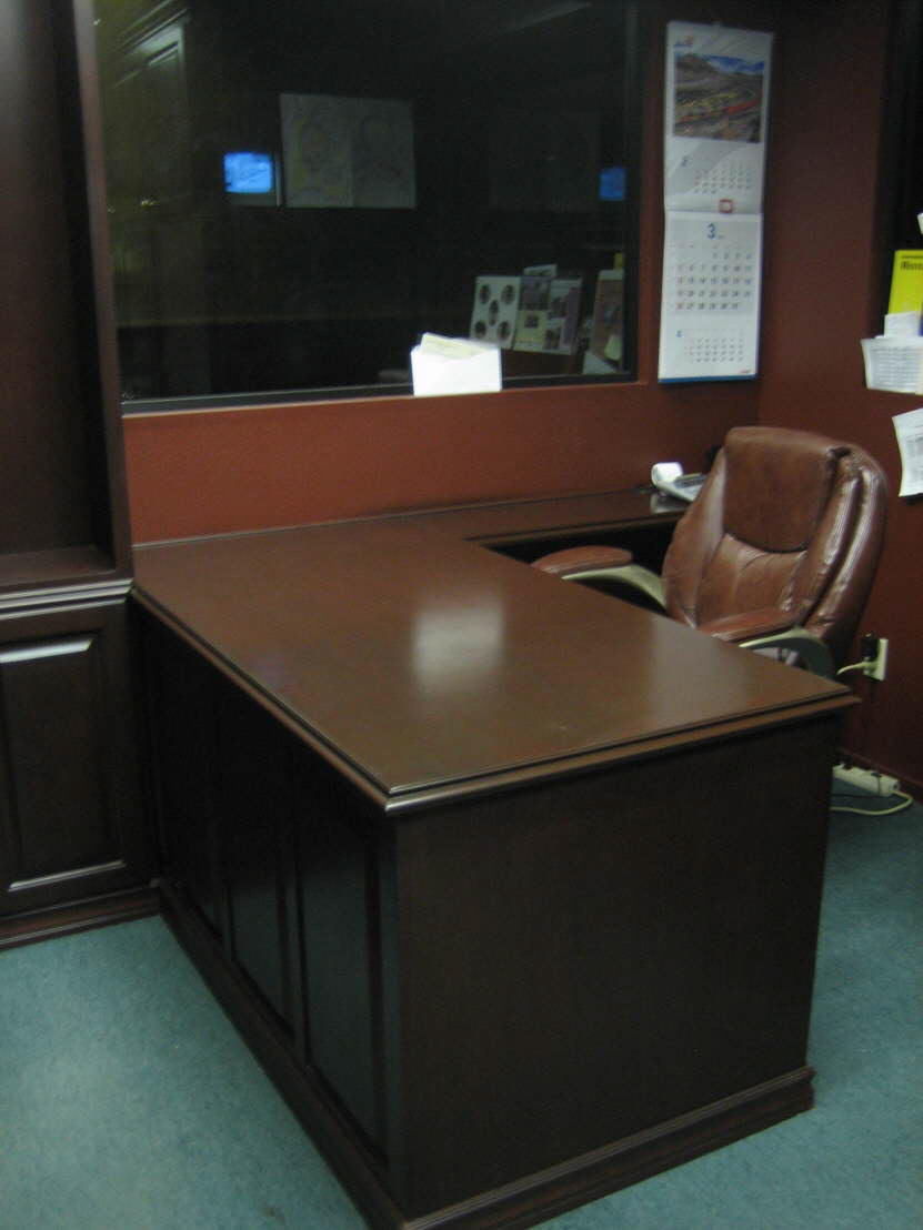 Saddle Desk